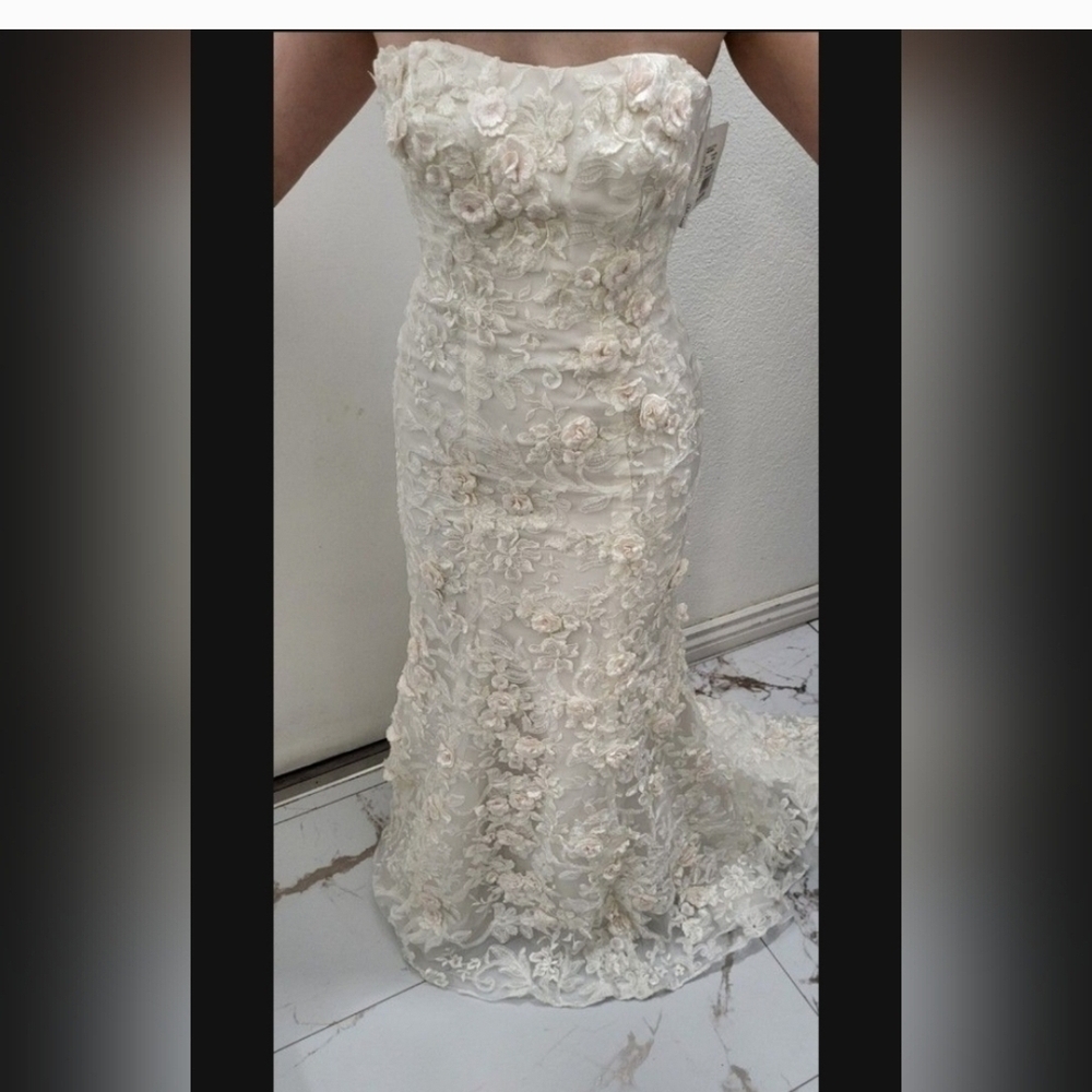 David's Bridal Strapless Floral Lace Wedding Dress - Cream